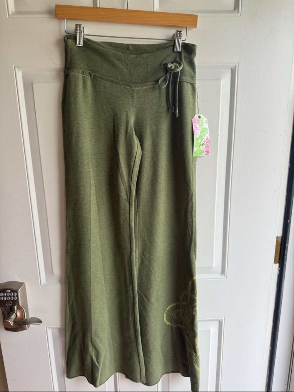 Green Apple Sustainable Bamboo Cotton Yoga Pants  -Small - NWT
